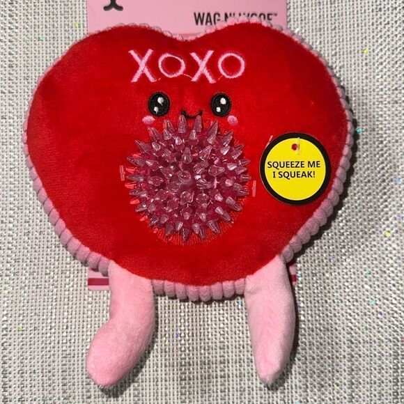 WAG N’ WOOF Valentine’s Day Plush XOXO Heart with a spike ball Squeaky Dog Toy - Picture 3 of 10